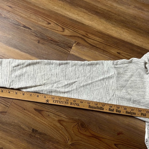 Aerie women’s sweatshirt, crewneck, side splits, oversized, size XS, gray - Picture 5 of 11